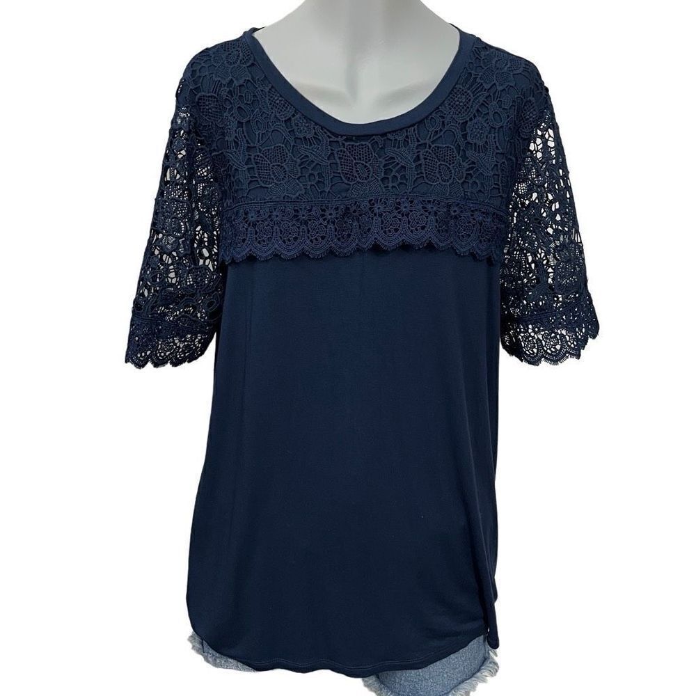 Adrianna Papell Navy Blue Top Shirt Lace Sleeves And Neckline Overlay Size large